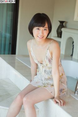 美女脱内衣内裤摸屁屁